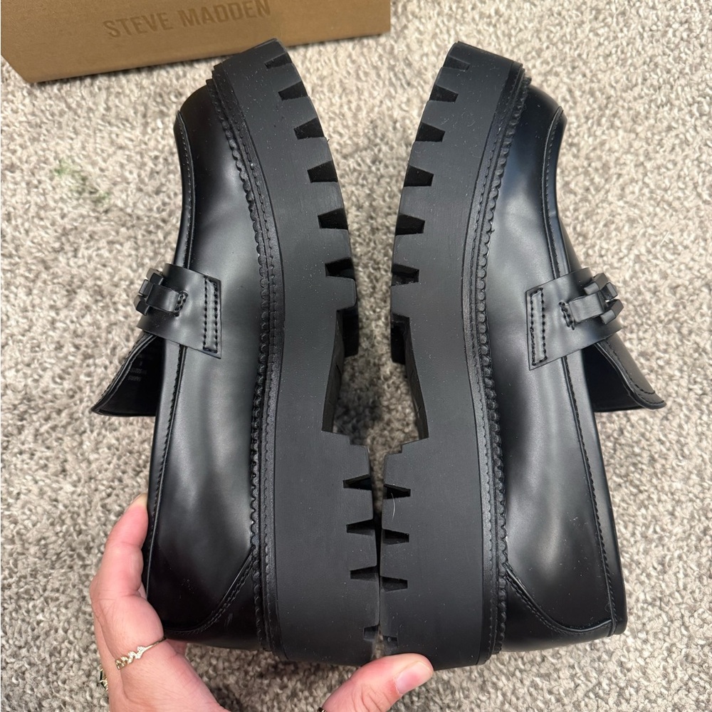 Steve Madden women’s size 9 loafers - Picture 2 of 5